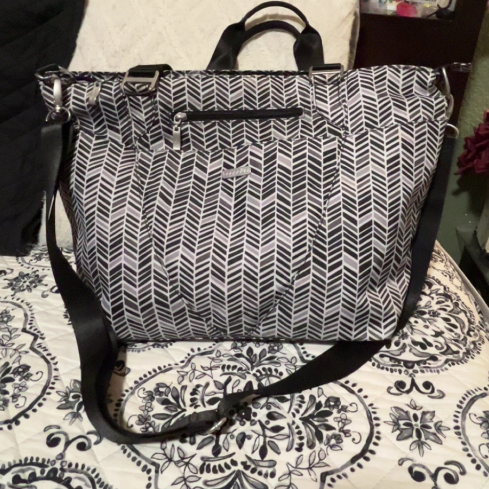 Baggallini Lizzy work bag